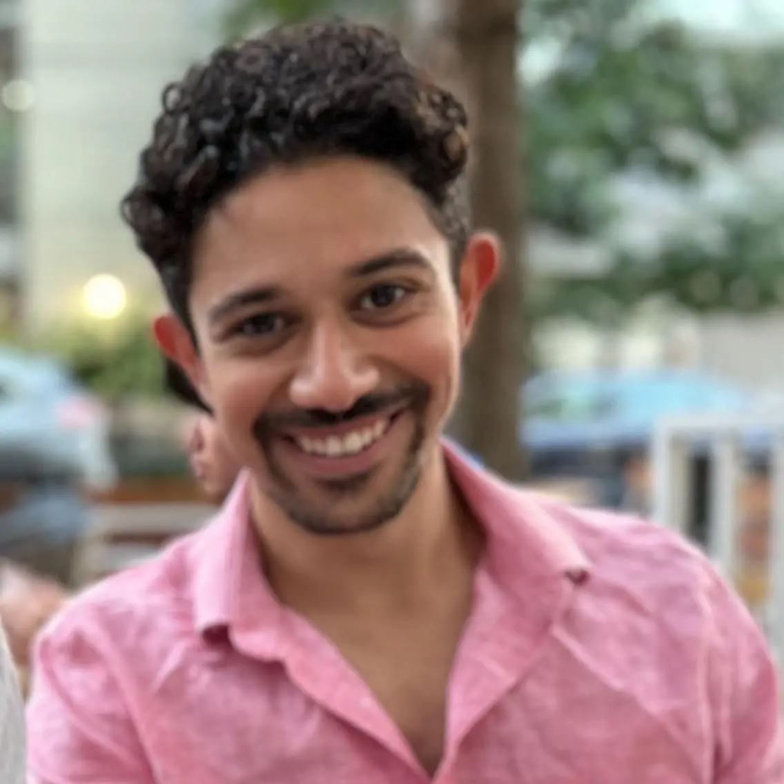 Dr. Aaron Gliklich