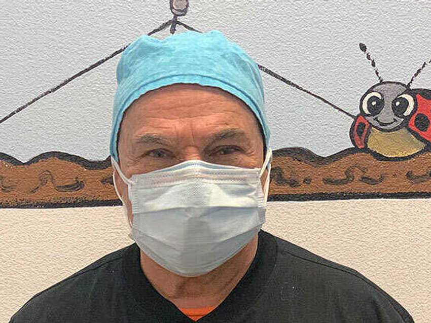 Dr. Bernardo Behrens
